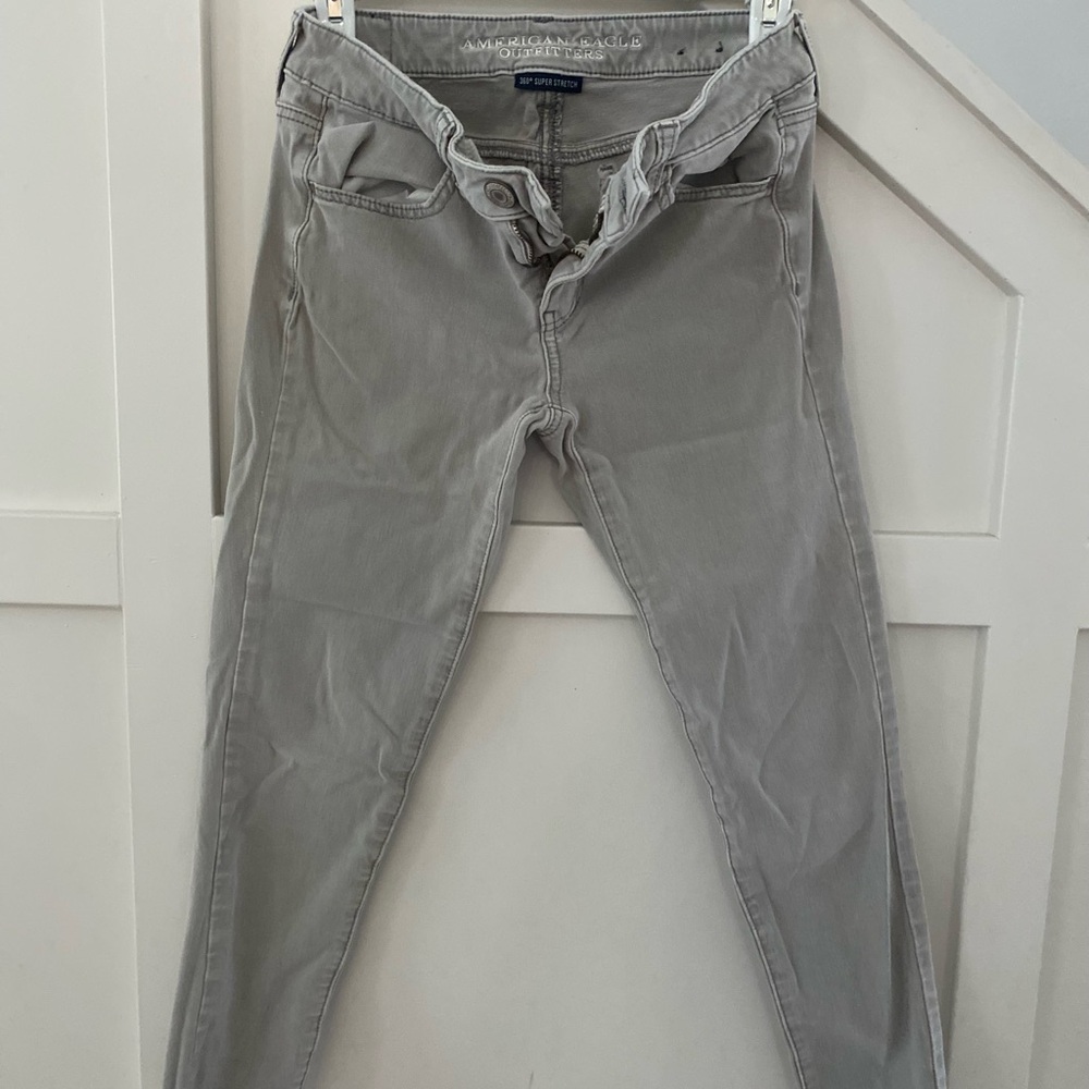 Size 2 American Eagle Outfitters Gray 360° Super Stretch Jeans